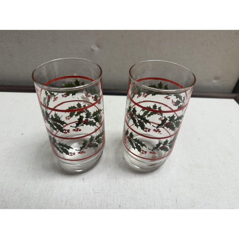 Set of 6 Vintage Holly Berry Christmas Glasses
